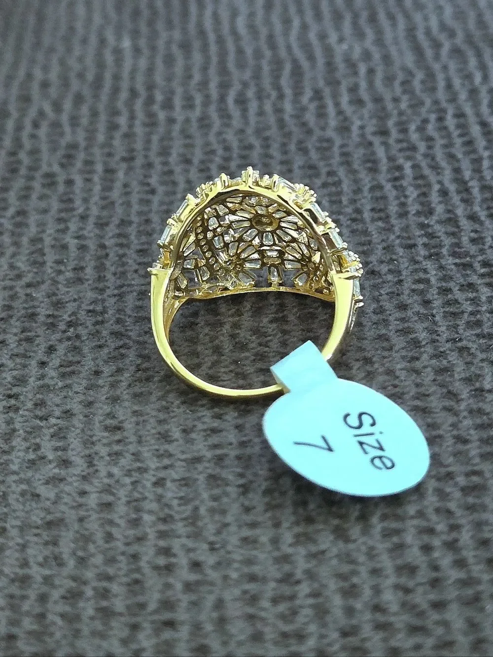 Rachel Zoe Gold💛 Floral🌼 Dome Ring💍 - NWT